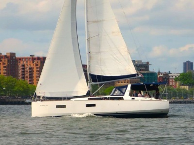 Yacht 2 port